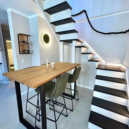 Apartment Design Auf 2 Etagen Mit Balkon Nahe Isar & Innenstadt