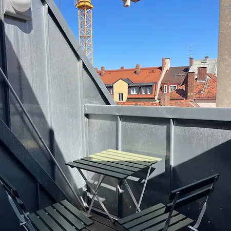 Design Auf 2 Etagen Mit Balkon Nahe Isar & Innenstadt *