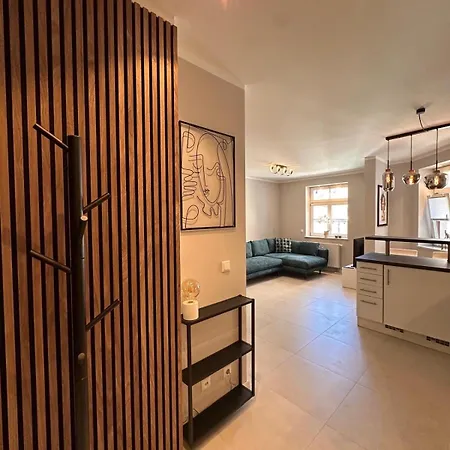 Apartment Design Auf 2 Etagen Mit Balkon Nahe Isar & Innenstadt Munich